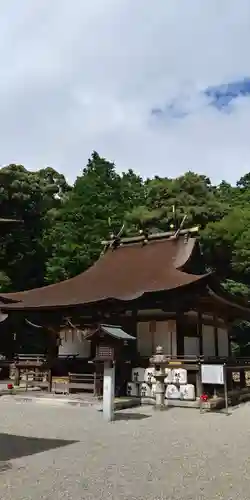 御上神社の本殿