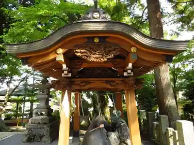 山中諏訪神社の手水舎