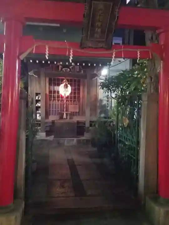 三光稲荷神社の鳥居