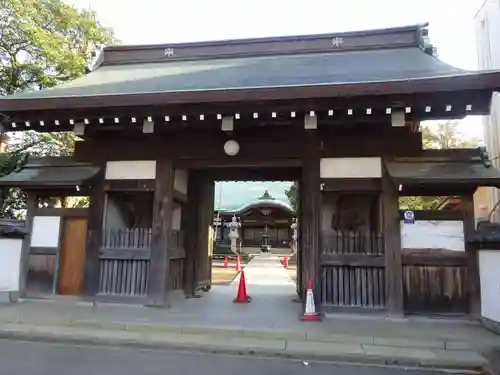 三会寺の山門・神門
