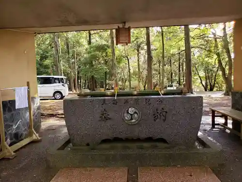 東大野八幡神社の手水舎