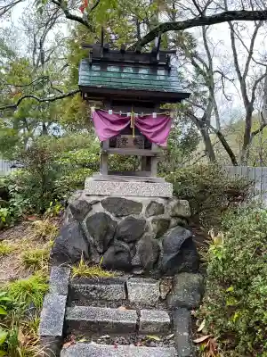 玉井宮東照宮の{uncategorized: "未分類", other: "その他", undefined: "問題あり", building: "その他建物", grave: "お墓", sacred_gate: "鳥居", guardian: "狛犬", statue: "像", buddha: "仏像", history: "歴史", nature: "自然", garden: "庭園", animal: "動物", pagoda: "塔", temizu: "手水舎", mountain_gate: "山門・神門", sanctuary: "本殿・本堂", subordinate: "末社・摂社", art: "芸術", scenery: "景色", jizo: "地蔵", ema: "絵馬", goshuin: "御朱印", omikuji: "おみくじ", items: "授与品その他", amulet: "お守り", goshuincho: "御朱印帳", eats: "食事", festival: "お祭り", votive_dance: "神楽", shichigosan: "七五三参", wedding: "結婚式", experience: "体験その他", initially: "初詣", around: "周辺", anti_infection: "感染症対策"}
