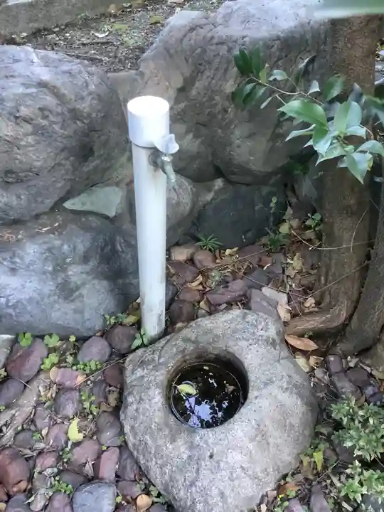 西神明社の手水舎