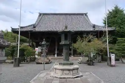 穴太寺の本殿・本堂