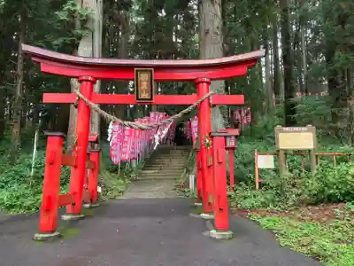 羽黒山神社の鳥居