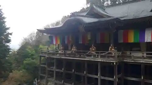 狸谷山不動院の本殿・本堂