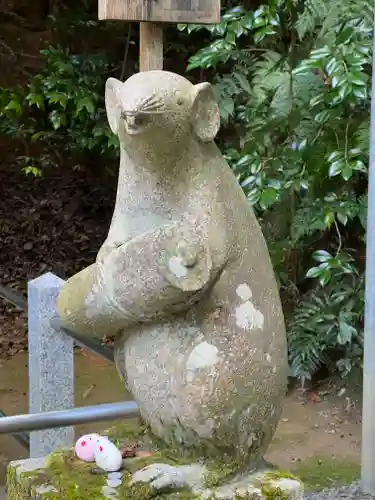 大豊神社の狛犬