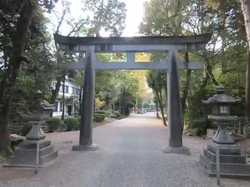 大和神社の鳥居