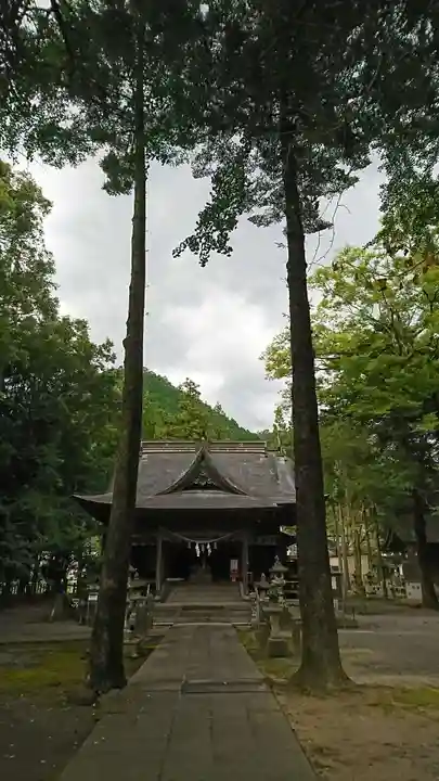 甲佐神社の本殿・本堂