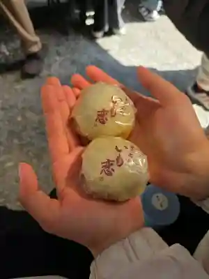 冨士浅間神社の{uncategorized: "未分類", other: "その他", undefined: "問題あり", building: "その他建物", grave: "お墓", sacred_gate: "鳥居", guardian: "狛犬", statue: "像", buddha: "仏像", history: "歴史", nature: "自然", garden: "庭園", animal: "動物", pagoda: "塔", temizu: "手水舎", mountain_gate: "山門・神門", sanctuary: "本殿・本堂", subordinate: "末社・摂社", art: "芸術", scenery: "景色", jizo: "地蔵", ema: "絵馬", goshuin: "御朱印", omikuji: "おみくじ", items: "授与品その他", amulet: "お守り", goshuincho: "御朱印帳", eats: "食事", festival: "お祭り", votive_dance: "神楽", shichigosan: "七五三参", wedding: "結婚式", experience: "体験その他", initially: "初詣", around: "周辺", anti_infection: "感染症対策"}