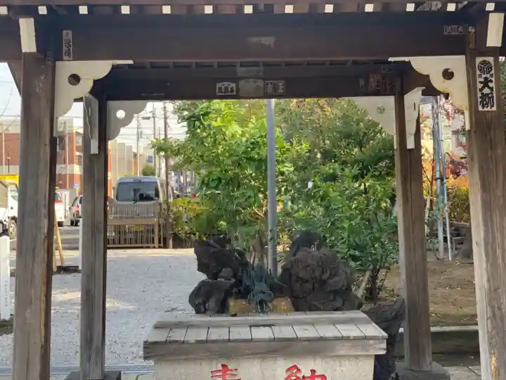 潮田神社の手水舎