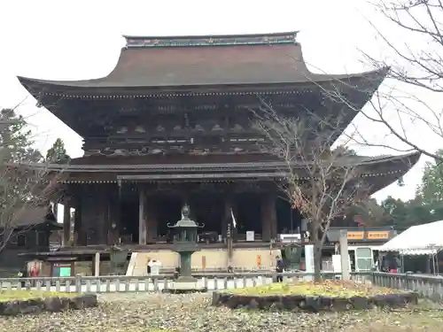 金峯山寺の本殿・本堂