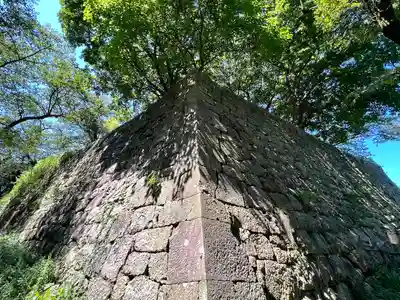 守りの神　藤基神社の周辺