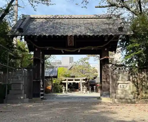 八雲神社の{uncategorized: "未分類", other: "その他", undefined: "問題あり", building: "その他建物", grave: "お墓", sacred_gate: "鳥居", guardian: "狛犬", statue: "像", buddha: "仏像", history: "歴史", nature: "自然", garden: "庭園", animal: "動物", pagoda: "塔", temizu: "手水舎", mountain_gate: "山門・神門", sanctuary: "本殿・本堂", subordinate: "末社・摂社", art: "芸術", scenery: "景色", jizo: "地蔵", ema: "絵馬", goshuin: "御朱印", omikuji: "おみくじ", items: "授与品その他", amulet: "お守り", goshuincho: "御朱印帳", eats: "食事", festival: "お祭り", votive_dance: "神楽", shichigosan: "七五三参", wedding: "結婚式", experience: "体験その他", initially: "初詣", around: "周辺", anti_infection: "感染症対策"}