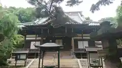 三寳寺の本殿