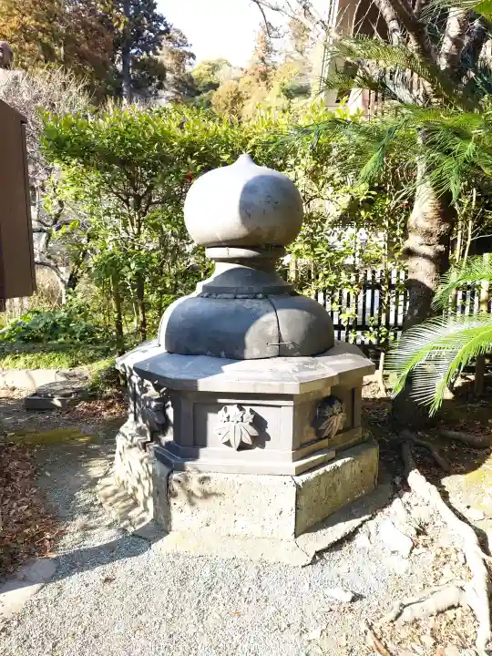 妙本寺の{uncategorized: "未分類", other: "その他", undefined: "問題あり", building: "その他建物", grave: "お墓", sacred_gate: "鳥居", guardian: "狛犬", statue: "像", buddha: "仏像", history: "歴史", nature: "自然", garden: "庭園", animal: "動物", pagoda: "塔", temizu: "手水舎", mountain_gate: "山門・神門", sanctuary: "本殿・本堂", subordinate: "末社・摂社", art: "芸術", scenery: "景色", jizo: "地蔵", ema: "絵馬", goshuin: "御朱印", omikuji: "おみくじ", items: "授与品その他", amulet: "お守り", goshuincho: "御朱印帳", eats: "食事", festival: "お祭り", votive_dance: "神楽", shichigosan: "七五三参", wedding: "結婚式", experience: "体験その他", initially: "初詣", around: "周辺", anti_infection: "感染症対策"}
