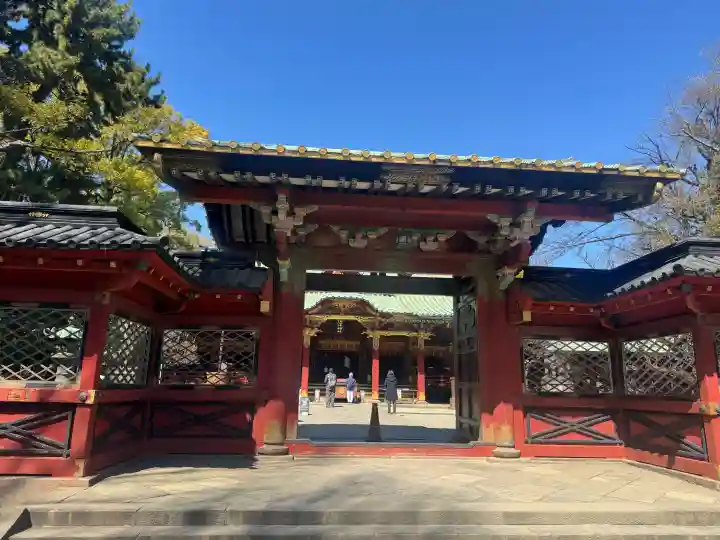 根津神社の{uncategorized: "未分類", other: "その他", undefined: "問題あり", building: "その他建物", grave: "お墓", sacred_gate: "鳥居", guardian: "狛犬", statue: "像", buddha: "仏像", history: "歴史", nature: "自然", garden: "庭園", animal: "動物", pagoda: "塔", temizu: "手水舎", mountain_gate: "山門・神門", sanctuary: "本殿・本堂", subordinate: "末社・摂社", art: "芸術", scenery: "景色", jizo: "地蔵", ema: "絵馬", goshuin: "御朱印", omikuji: "おみくじ", items: "授与品その他", amulet: "お守り", goshuincho: "御朱印帳", eats: "食事", festival: "お祭り", votive_dance: "神楽", shichigosan: "七五三参", wedding: "結婚式", experience: "体験その他", initially: "初詣", around: "周辺", anti_infection: "感染症対策"}