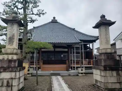 経王寺の本殿