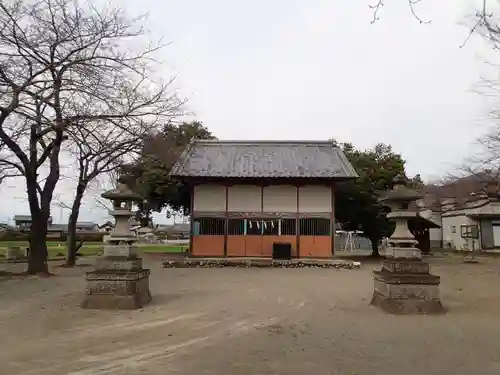 長幡部神社の本殿