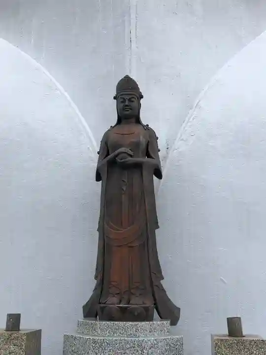 東京湾観音教会の仏像