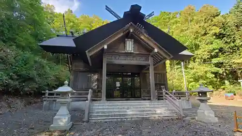 豊富八幡神社の本殿