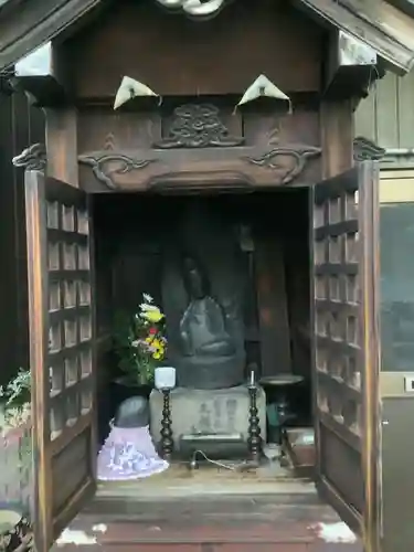 仏堂（安良田町）の本殿・本堂