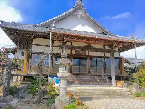 光輪寺の本殿・本堂