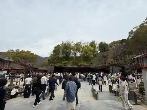 太宰府天満宮の{uncategorized: "未分類", other: "その他", undefined: "問題あり", building: "その他建物", grave: "お墓", sacred_gate: "鳥居", guardian: "狛犬", statue: "像", buddha: "仏像", history: "歴史", nature: "自然", garden: "庭園", animal: "動物", pagoda: "塔", temizu: "手水舎", mountain_gate: "山門・神門", sanctuary: "本殿・本堂", subordinate: "末社・摂社", art: "芸術", scenery: "景色", jizo: "地蔵", ema: "絵馬", goshuin: "御朱印", omikuji: "おみくじ", items: "授与品その他", amulet: "お守り", goshuincho: "御朱印帳", eats: "食事", festival: "お祭り", votive_dance: "神楽", shichigosan: "七五三参", wedding: "結婚式", experience: "体験その他", initially: "初詣", around: "周辺", anti_infection: "感染症対策"}