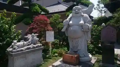 良観寺の像
