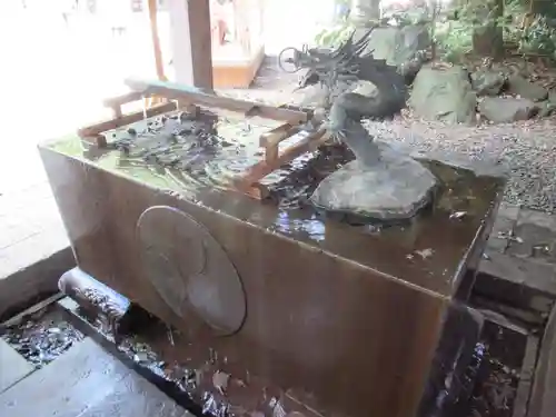 川越氷川神社の手水舎