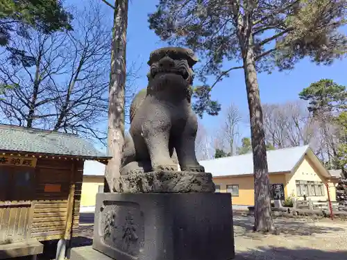 上富良野神社の狛犬