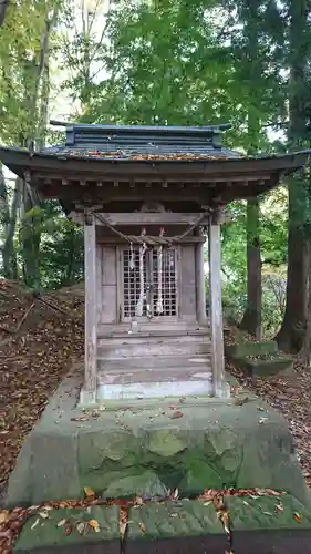 おさん稲荷神社の本殿