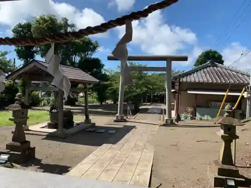 八幡神社の鳥居