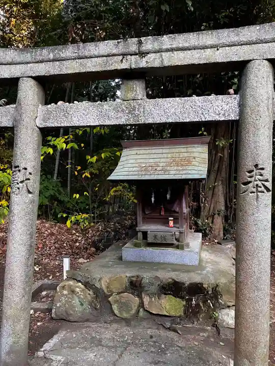 生石八幡神社の末社・摂社