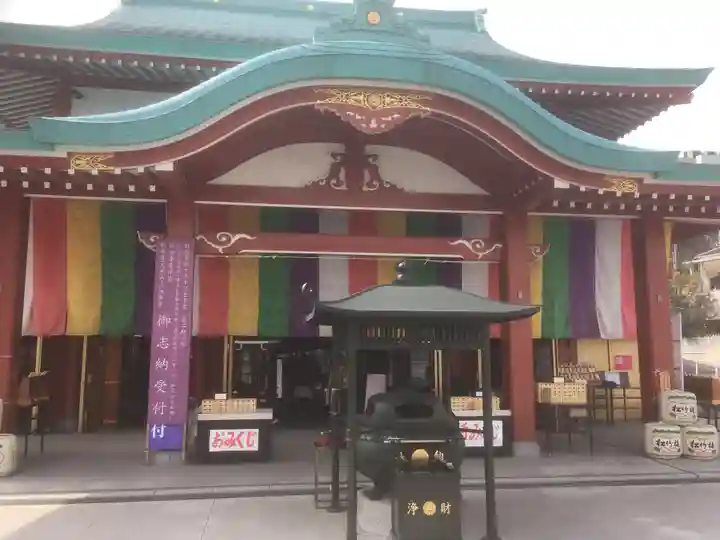 成田山横浜別院延命院の本殿・本堂