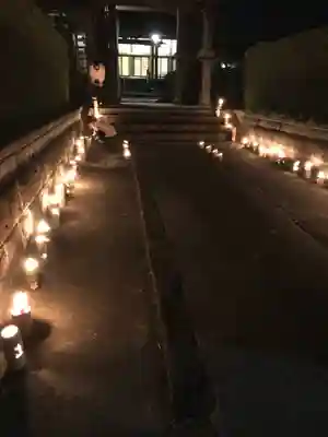 明願寺の山門・神門
