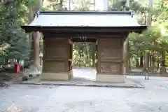 伊和神社の山門