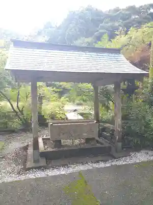 荒倉神社の手水舎