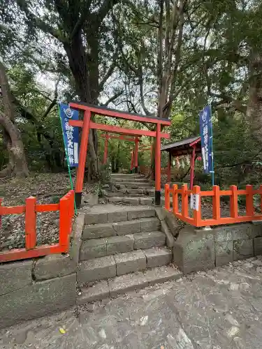 紀州東照宮の{uncategorized: "未分類", other: "その他", undefined: "問題あり", building: "その他建物", grave: "お墓", sacred_gate: "鳥居", guardian: "狛犬", statue: "像", buddha: "仏像", history: "歴史", nature: "自然", garden: "庭園", animal: "動物", pagoda: "塔", temizu: "手水舎", mountain_gate: "山門・神門", sanctuary: "本殿・本堂", subordinate: "末社・摂社", art: "芸術", scenery: "景色", jizo: "地蔵", ema: "絵馬", goshuin: "御朱印", omikuji: "おみくじ", items: "授与品その他", amulet: "お守り", goshuincho: "御朱印帳", eats: "食事", festival: "お祭り", votive_dance: "神楽", shichigosan: "七五三参", wedding: "結婚式", experience: "体験その他", initially: "初詣", around: "周辺", anti_infection: "感染症対策"}