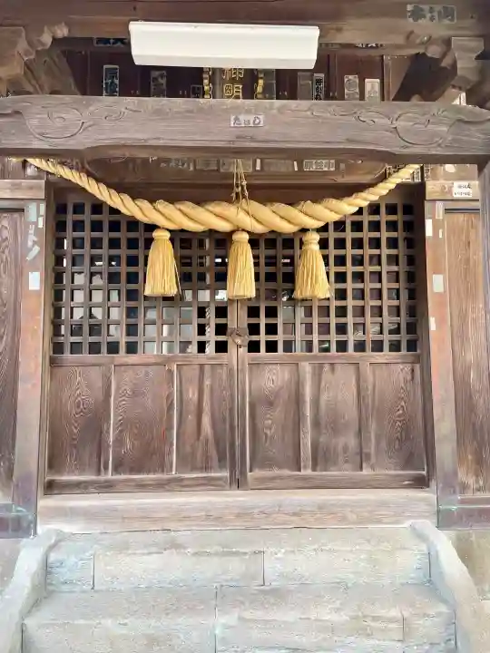 伊勢大神宮の{uncategorized: "未分類", other: "その他", undefined: "問題あり", building: "その他建物", grave: "お墓", sacred_gate: "鳥居", guardian: "狛犬", statue: "像", buddha: "仏像", history: "歴史", nature: "自然", garden: "庭園", animal: "動物", pagoda: "塔", temizu: "手水舎", mountain_gate: "山門・神門", sanctuary: "本殿・本堂", subordinate: "末社・摂社", art: "芸術", scenery: "景色", jizo: "地蔵", ema: "絵馬", goshuin: "御朱印", omikuji: "おみくじ", items: "授与品その他", amulet: "お守り", goshuincho: "御朱印帳", eats: "食事", festival: "お祭り", votive_dance: "神楽", shichigosan: "七五三参", wedding: "結婚式", experience: "体験その他", initially: "初詣", around: "周辺", anti_infection: "感染症対策"}