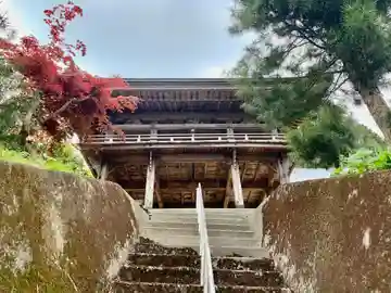 安樂寺の本殿・本堂