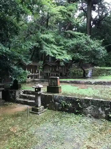 多鳩神社の末社・摂社