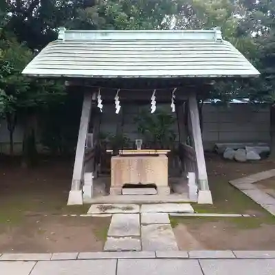綾瀬稲荷神社の手水舎