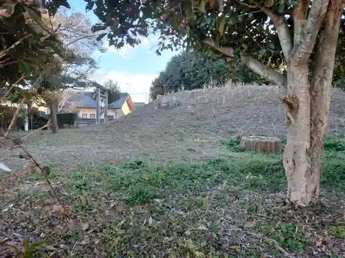 田原八幡宮（藤原秀郷公墳墓）(栃木県)