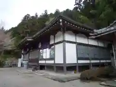 観音寺の本殿