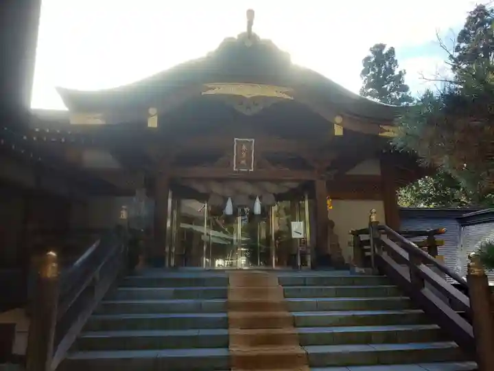 諏訪大社下社秋宮の本殿・本堂