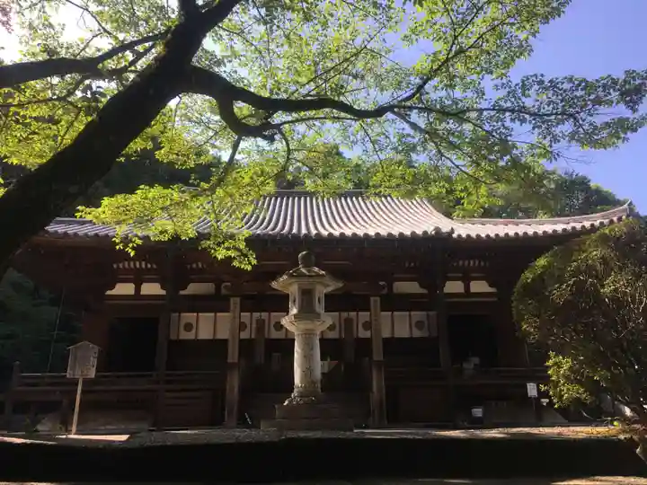霊山寺の本殿・本堂