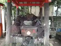 於玉稲荷神社の手水舎