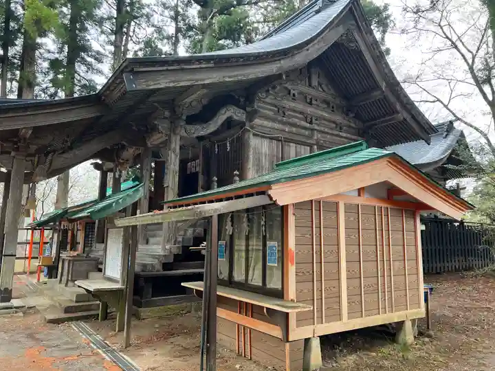 白山神社の本殿・本堂