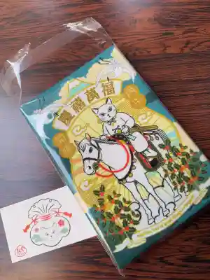 妻戀神社の{uncategorized: "未分類", other: "その他", undefined: "問題あり", building: "その他建物", grave: "お墓", sacred_gate: "鳥居", guardian: "狛犬", statue: "像", buddha: "仏像", history: "歴史", nature: "自然", garden: "庭園", animal: "動物", pagoda: "塔", temizu: "手水舎", mountain_gate: "山門・神門", sanctuary: "本殿・本堂", subordinate: "末社・摂社", art: "芸術", scenery: "景色", jizo: "地蔵", ema: "絵馬", goshuin: "御朱印", omikuji: "おみくじ", items: "授与品その他", amulet: "お守り", goshuincho: "御朱印帳", eats: "食事", festival: "お祭り", votive_dance: "神楽", shichigosan: "七五三参", wedding: "結婚式", experience: "体験その他", initially: "初詣", around: "周辺", anti_infection: "感染症対策"}